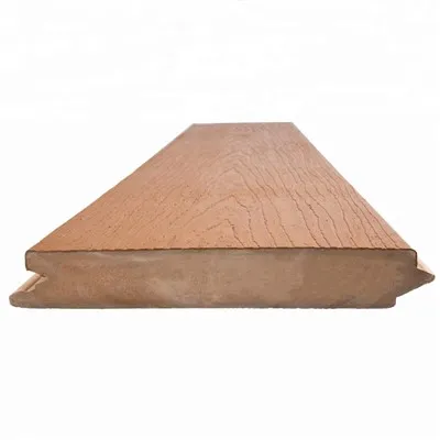 Terrassendielen aus PVC-Verbundwerkstoff